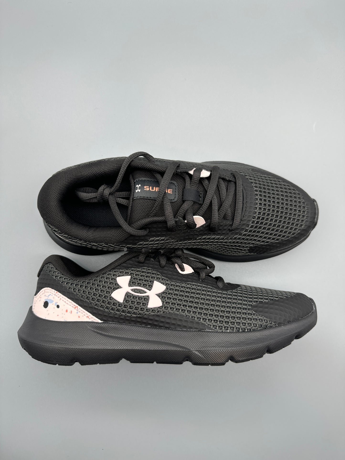 Under Armour Surge 3