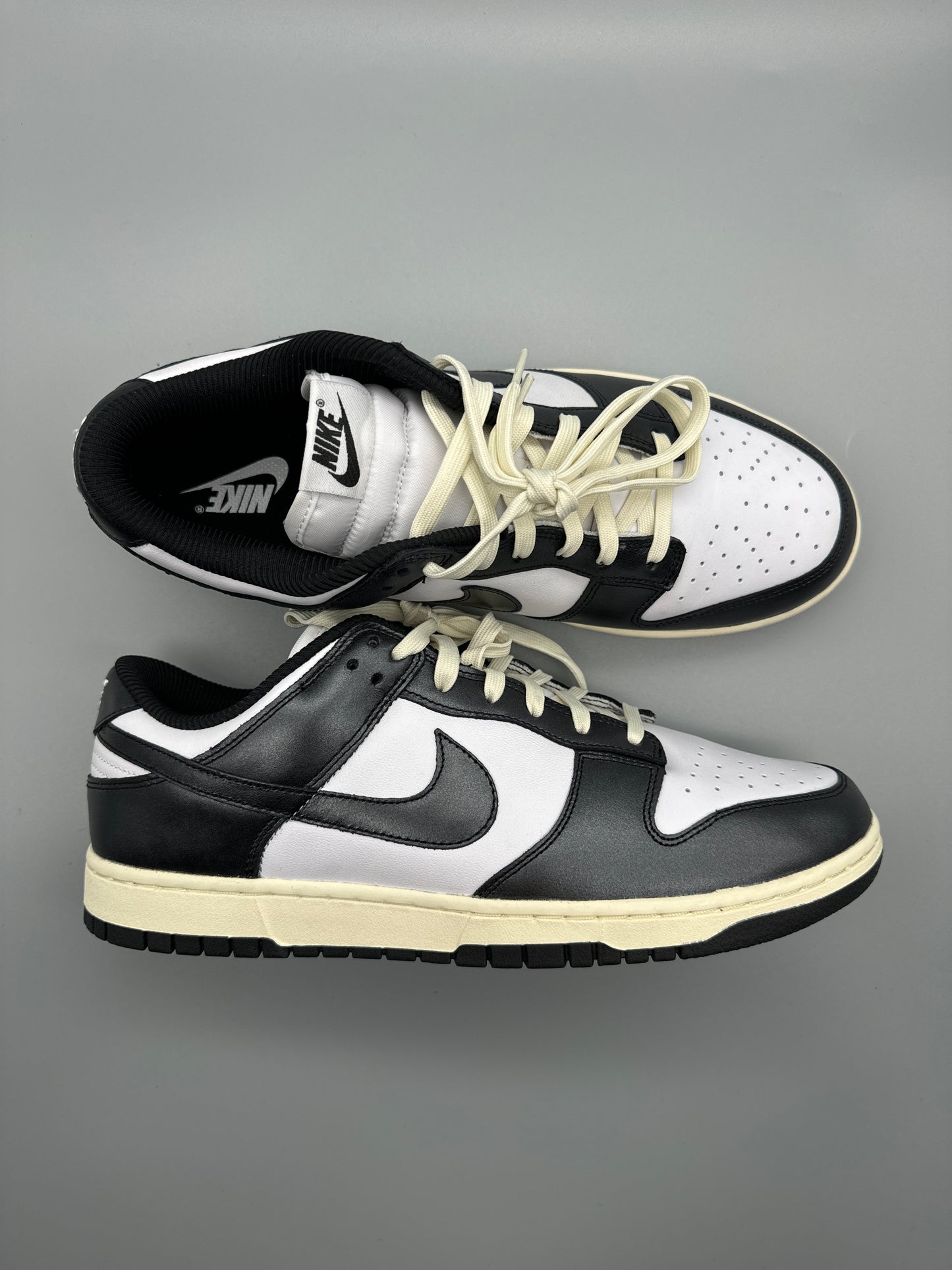 Nike Dunk Panda Low Vintage