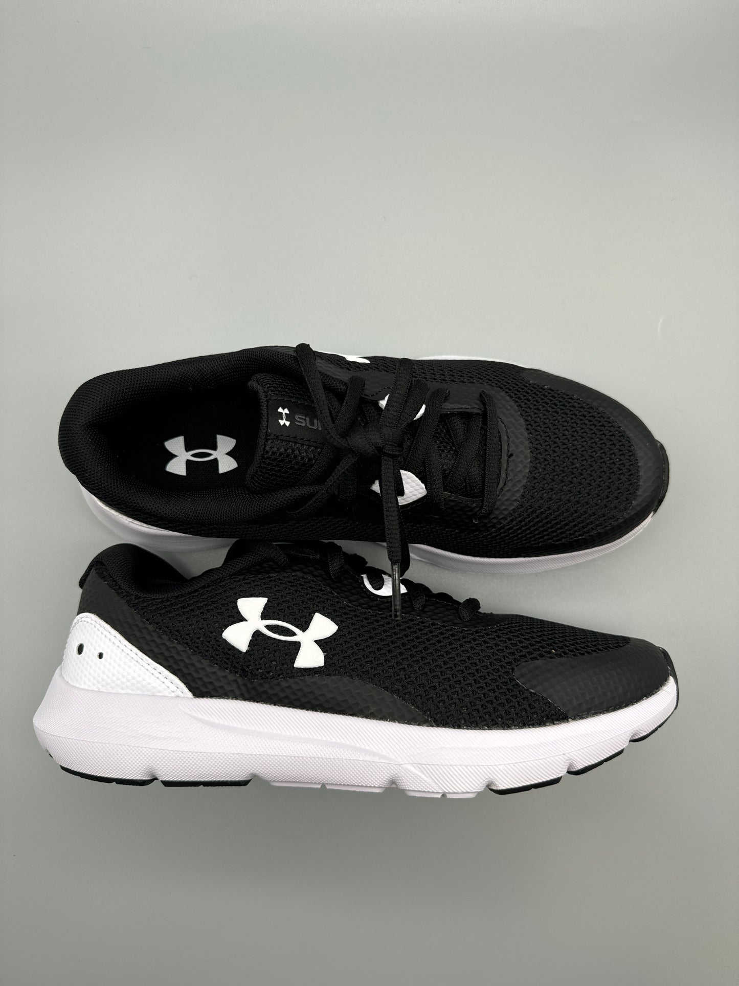 Under Armour Surge 3